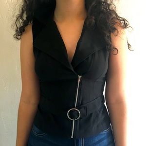 MANDEE Black Fashionista Top - NWT Size Small